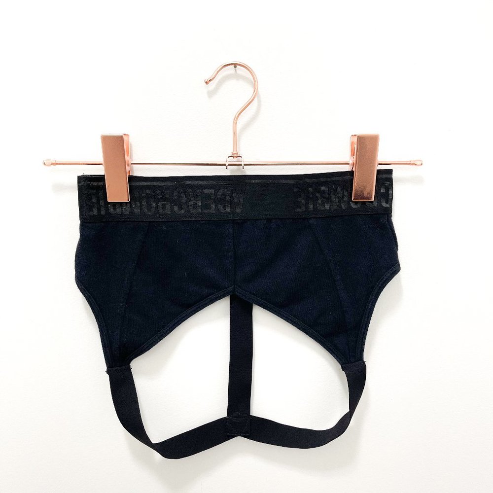 BLACK ABERCROMBIE AND FITCH BRALETTE SIZE XS